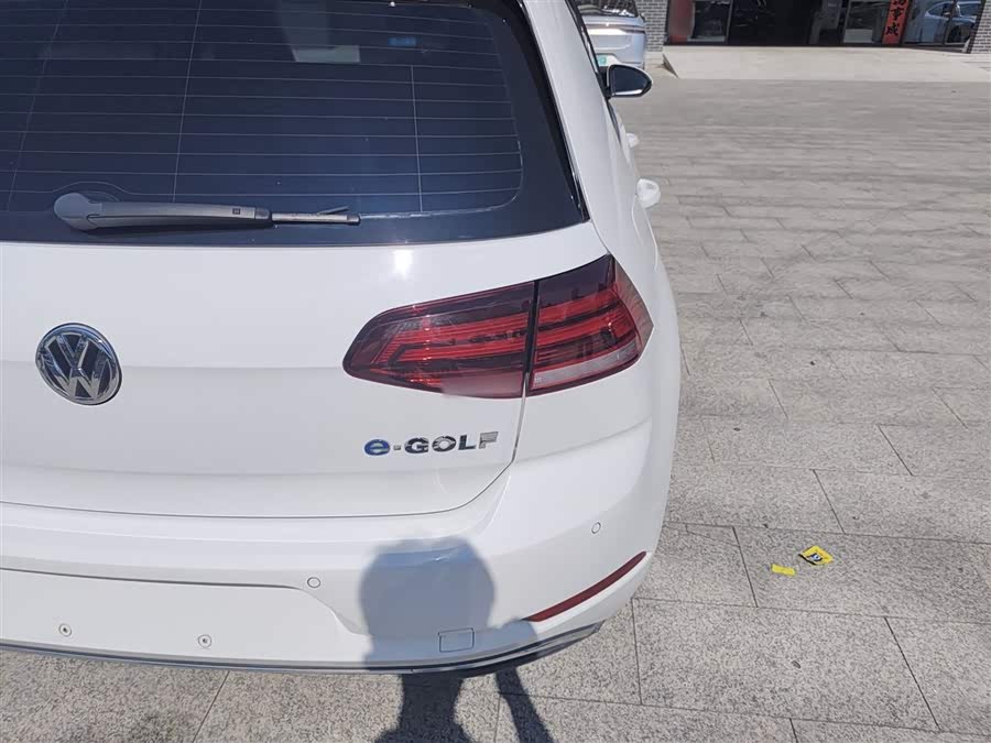 Volkswagen Golf Pure Electric 2020 imagen de coche #25