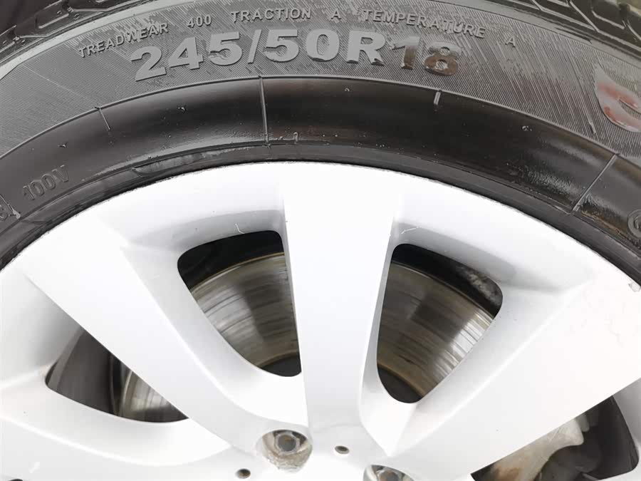 BMW 5 Series GT 2010 صورة سيارة #25