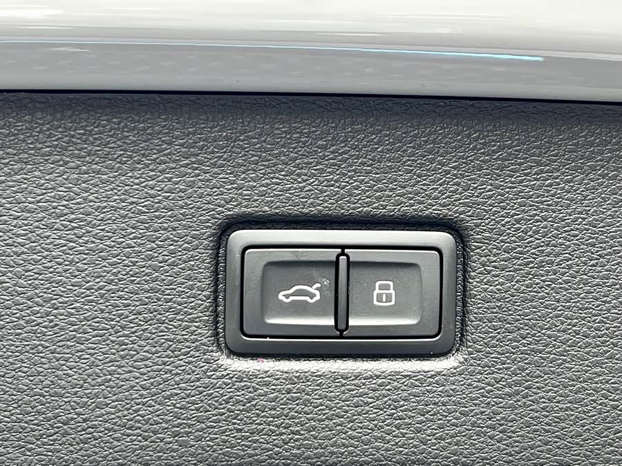 Audi SQ7 2024 immagine di auto #25