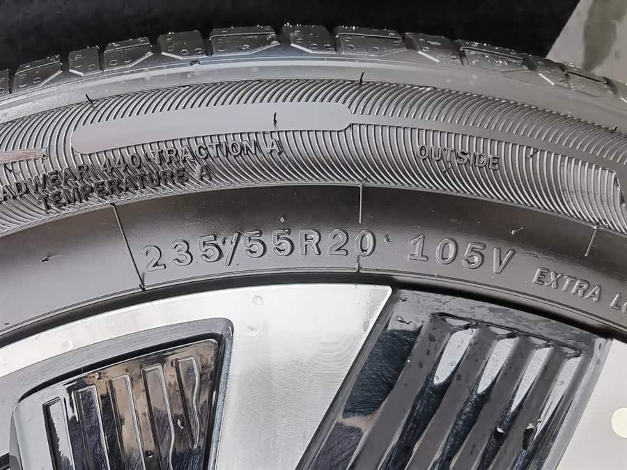 HongQi HS7 PHEV 2025 #25 HongQi HS7 PHEV 2025 car image #25