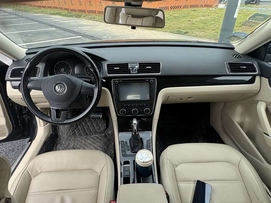Volkswagen Passat 2014 imagen de coche #25