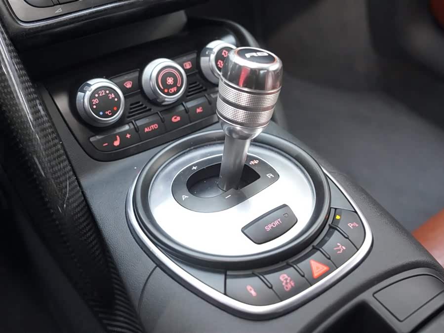 Audi R8 2012 #25 Audi R8 2012 car image #25