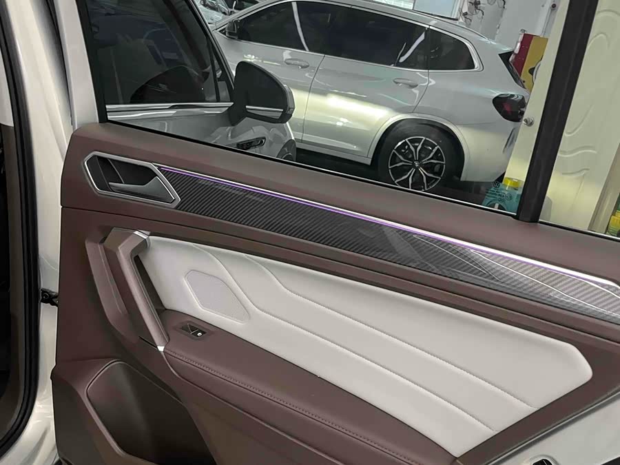 Volkswagen Tiguan L 2021 #25 Volkswagen Tiguan L 2021 car image #25