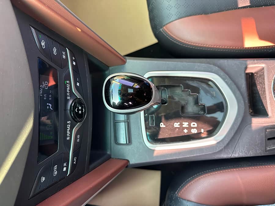 BYD G5 2016 car image #25