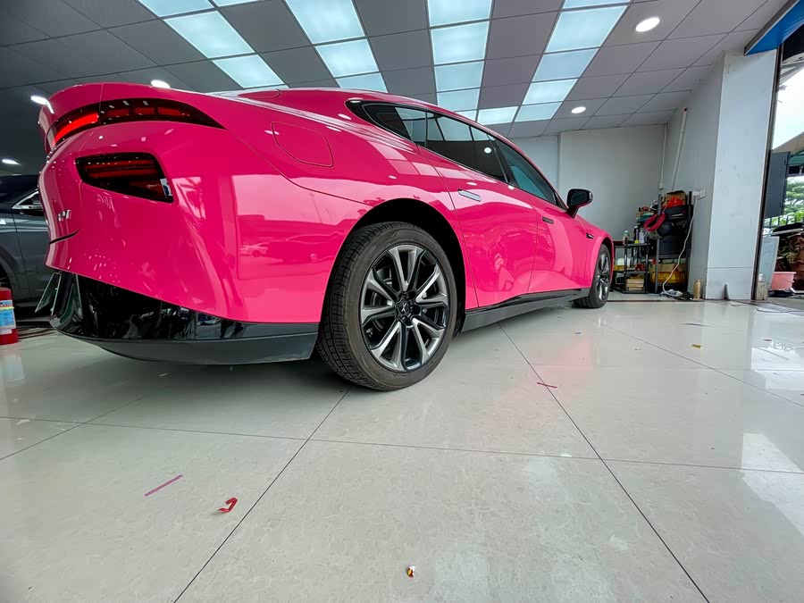 小鹏 小鹏P7 2022 汽车图片 #25