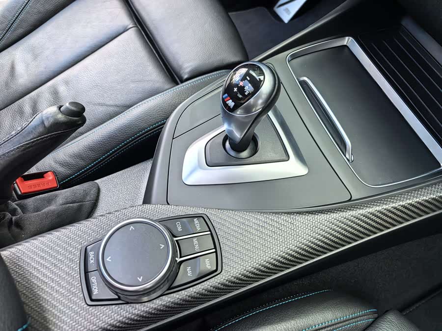 BMW M2 2018 car image #25