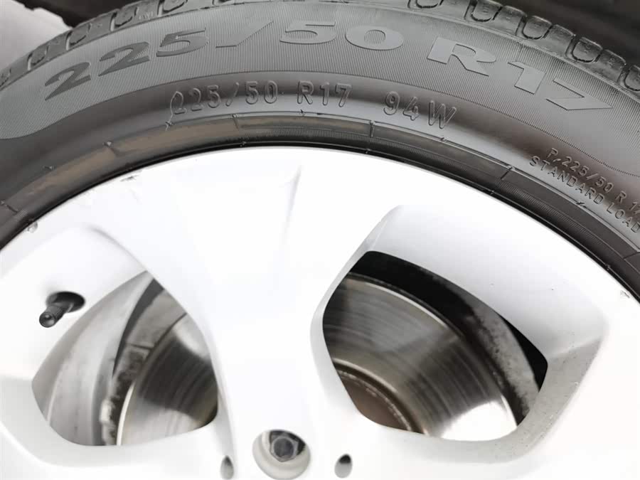 BMW X1 (Imported) 2013 car image #25