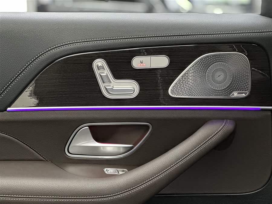 Mercedes-Benz GLS Class 2023 #25 Mercedes-Benz GLS Class 2023 car image #25