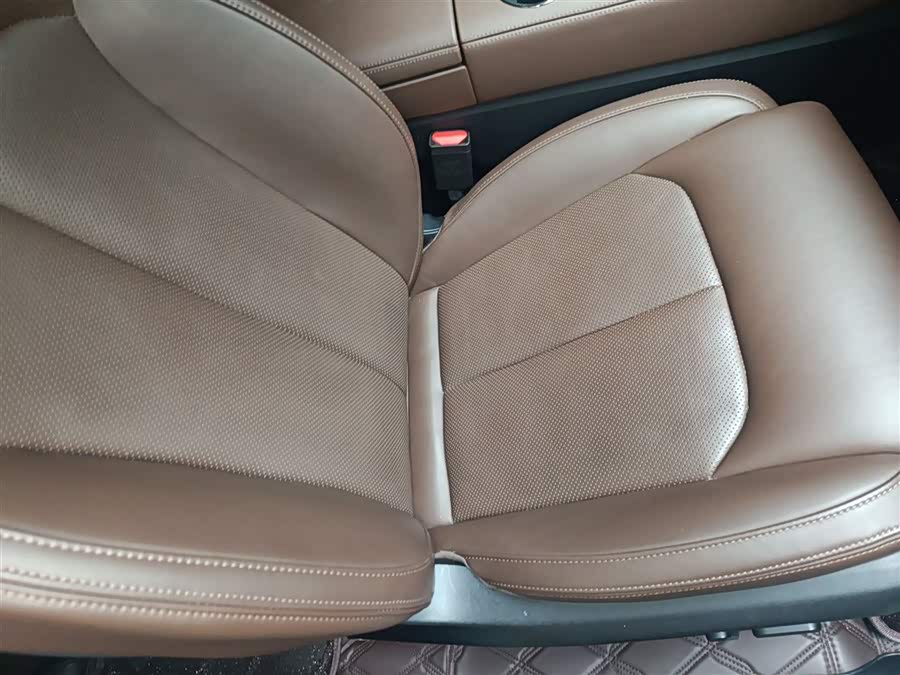 零跑汽车 零跑C01 2023 汽车图片 #25