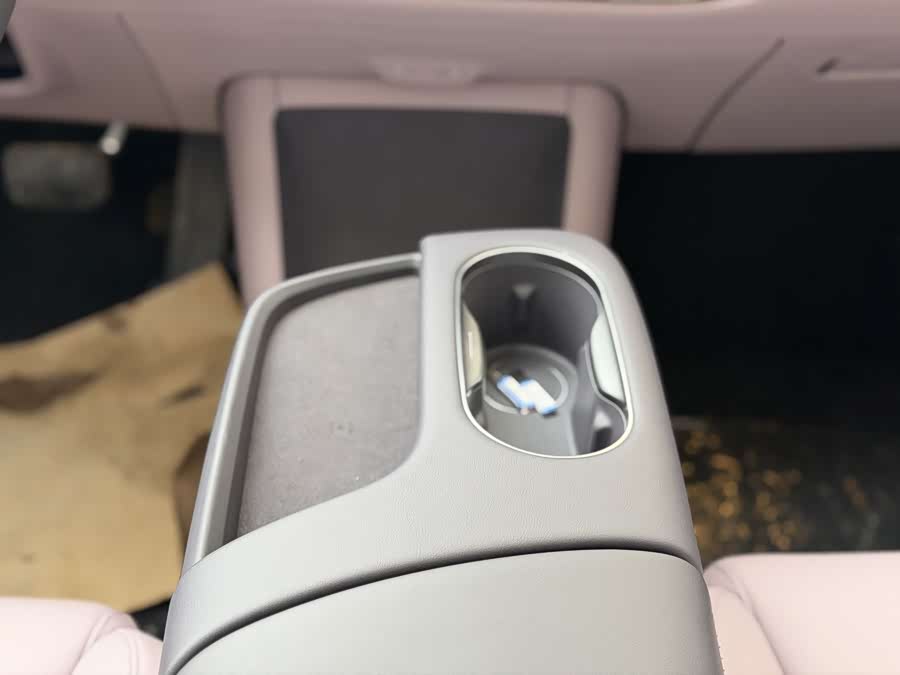 HongQi TianGong 05 2025 immagine di auto #25