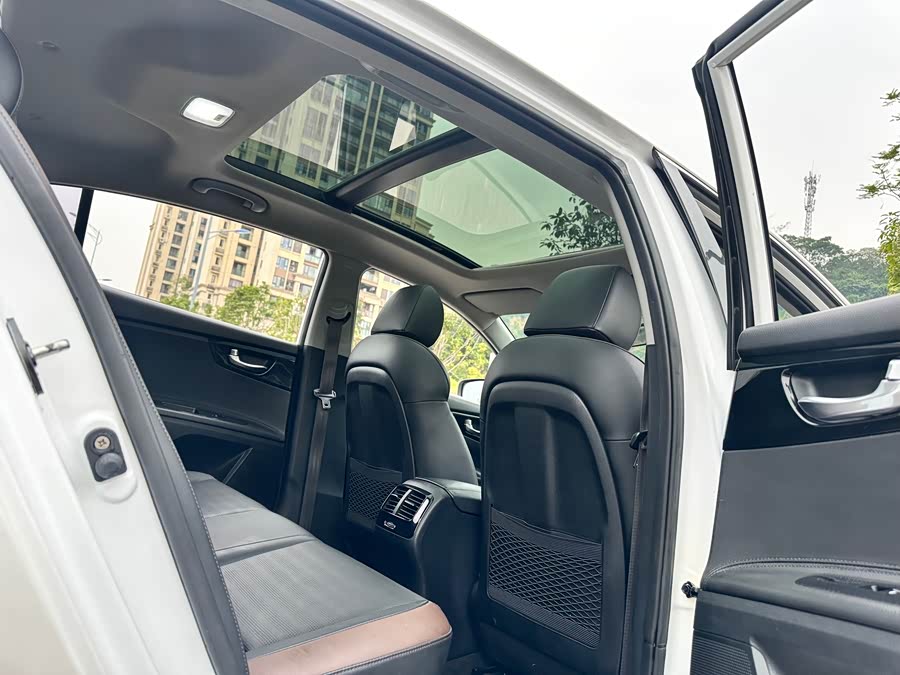 Kia K5 2018 imagem de carro #25