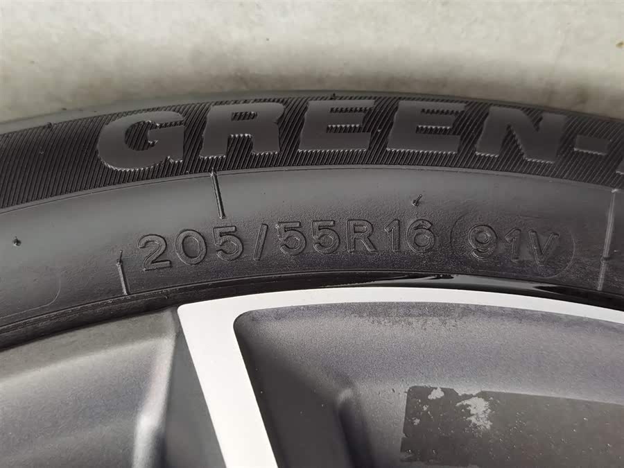 GEELY 2023 car image #25