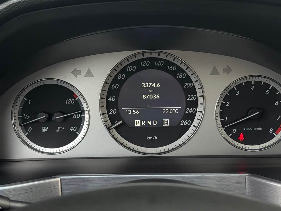 Mercedes-Benz GLK Class (Imported) 2010 car image #25