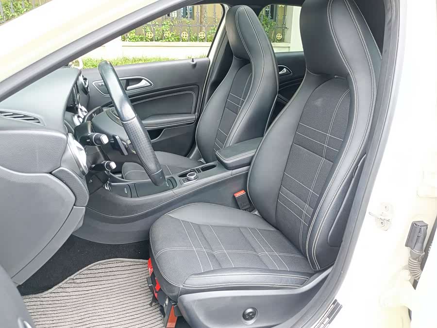 Mercedes-Benz A Class (Imported) 2014 #25 Mercedes-Benz A Class (Imported) 2014 car image #25