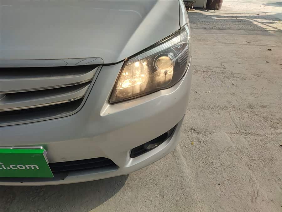 BYD L3 2014 car image #25