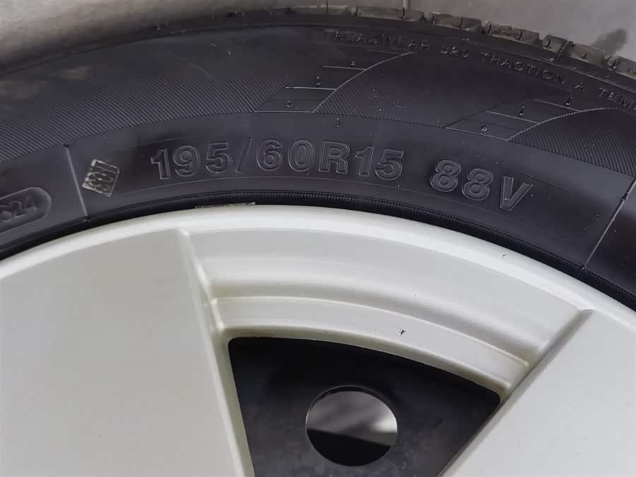 BYD F3 2018 immagine di auto #25