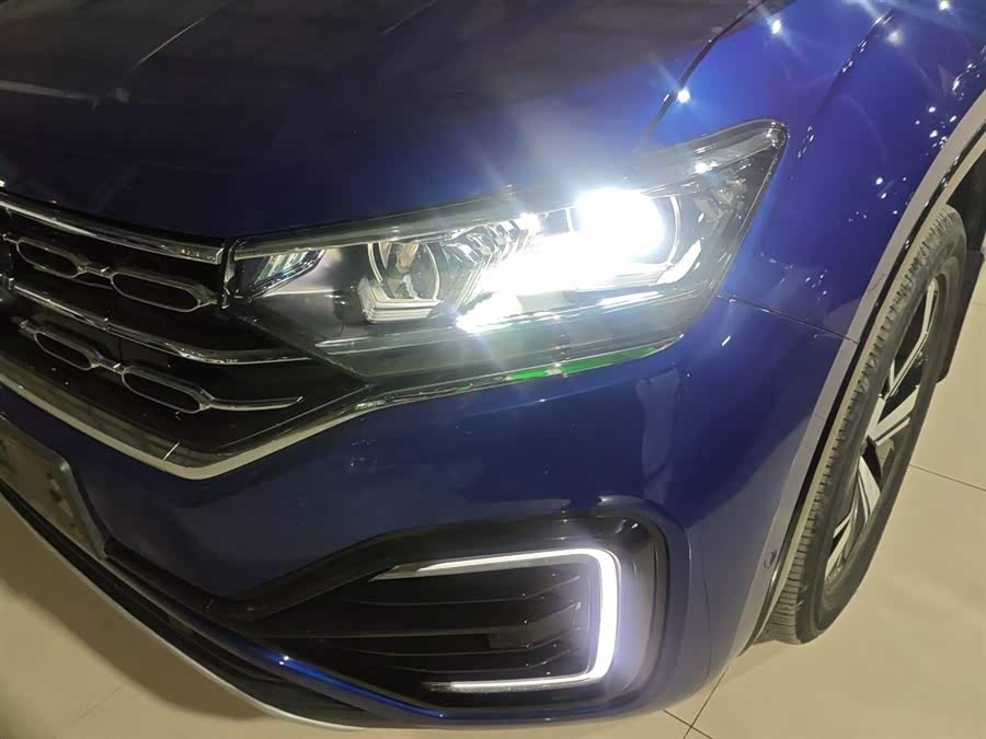 Volkswagen Tayron GTE 2020 #25 Volkswagen Tayron GTE 2020 car image #25