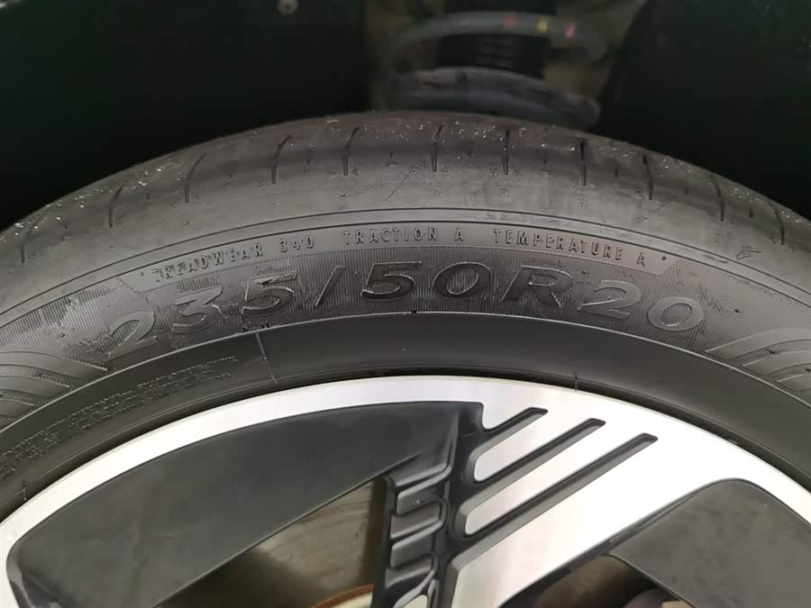 Audi Q4 e-tron 2023 صورة سيارة #25