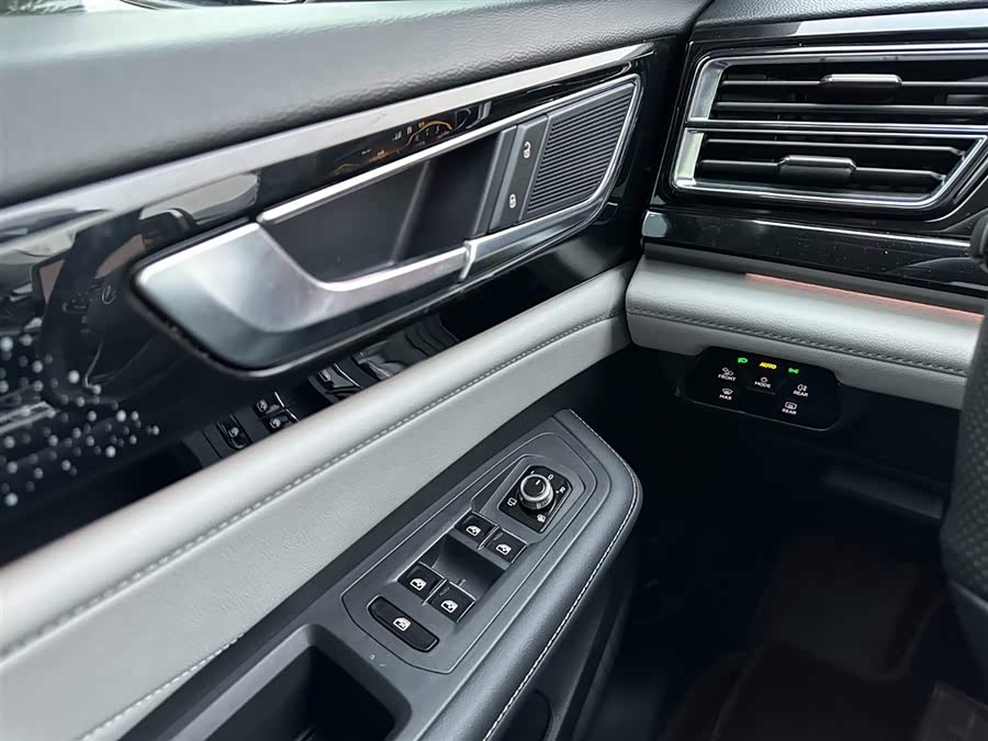 Volkswagen Teramont 2023 car image #25