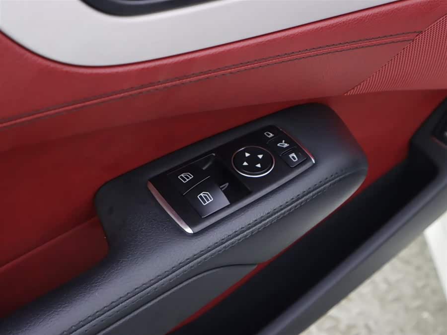 Mercedes-Benz SL Class 2019 immagine di auto #25