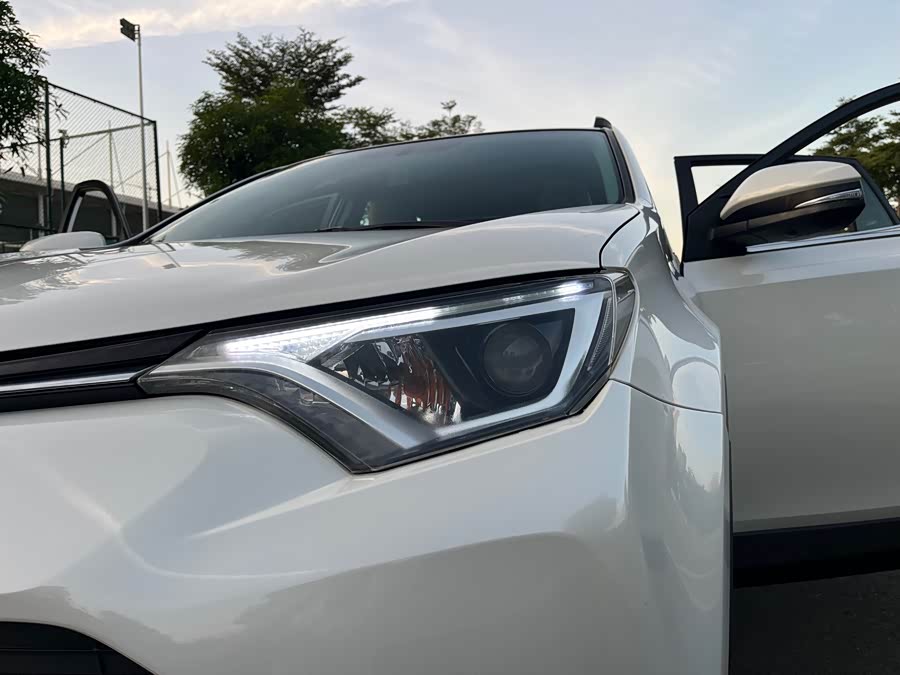 丰田 RAV4荣放 2016 汽车图片 #25