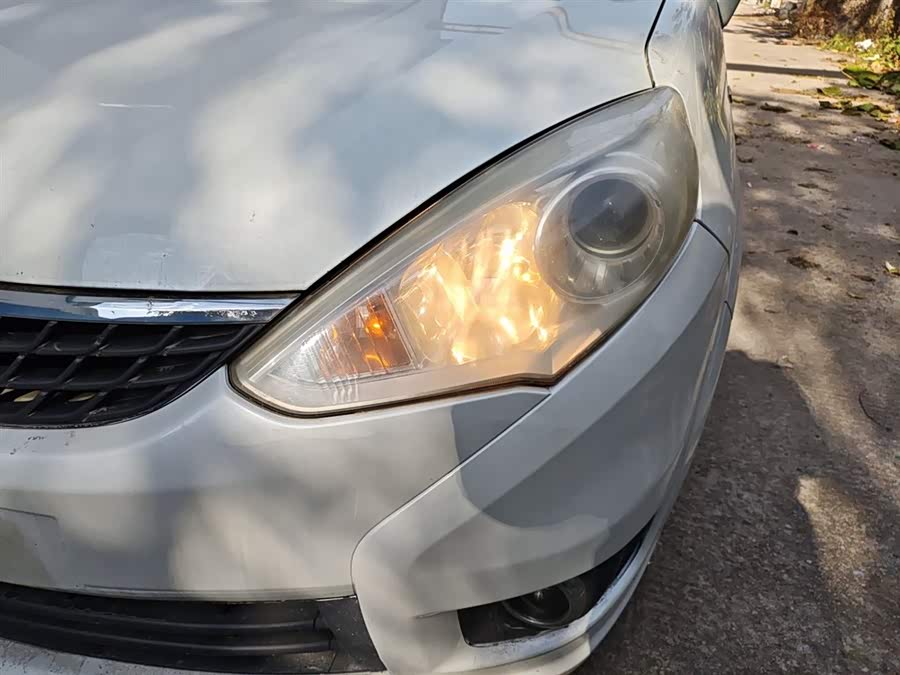 Suzuki Liana A6 2015 immagine di auto #25