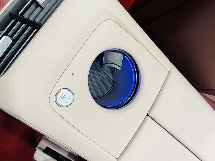 Mercedes-Benz Maybach GLS 2021 #25 Mercedes-Benz Maybach GLS 2021 car image #25