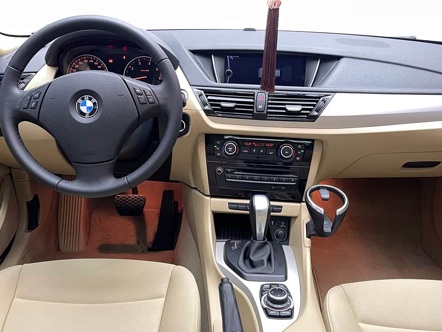 BMW X1 (Imported) 2013 car image #25