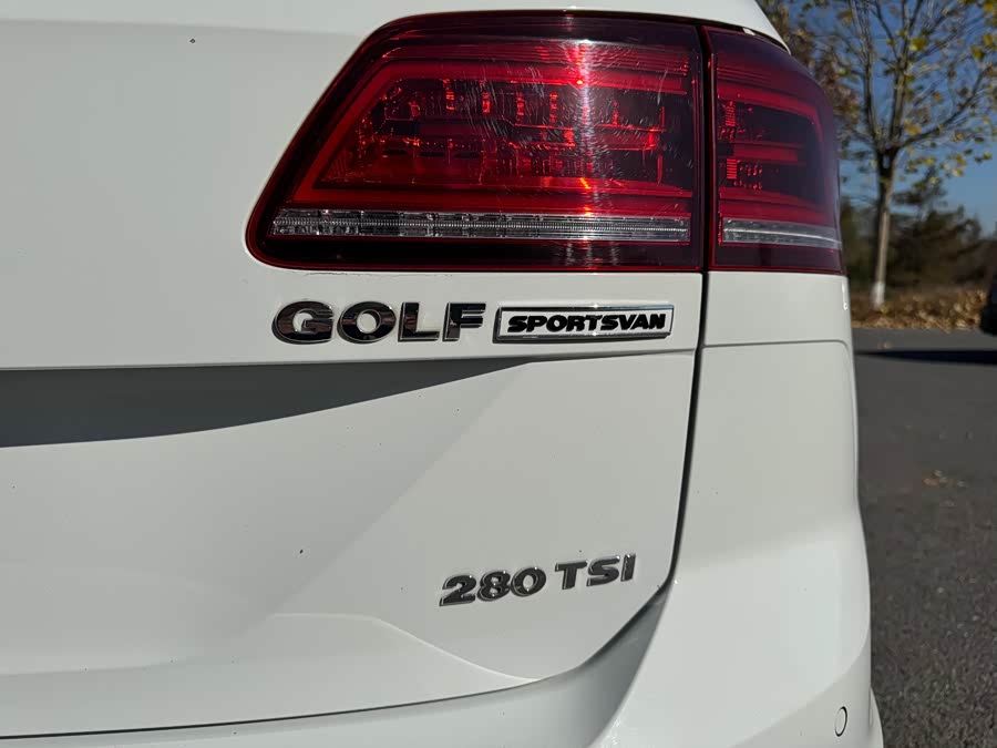 Volkswagen Golf Sportsvan 2020 car image #25