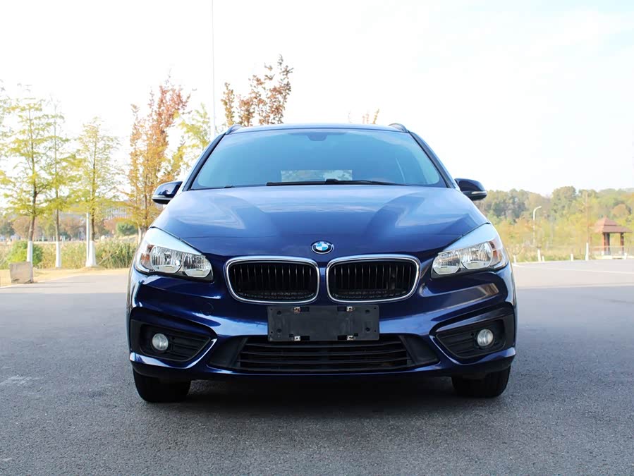 BMW 2 Series Gran Tourer 2017 صورة سيارة #25