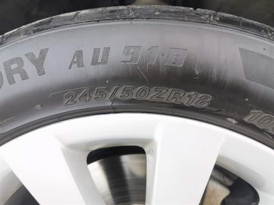 BMW 5 Series GT 2013 immagine di auto #25