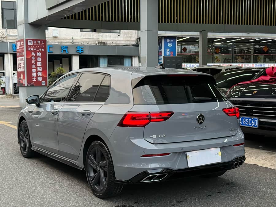 Volkswagen Golf 2022 car image #25