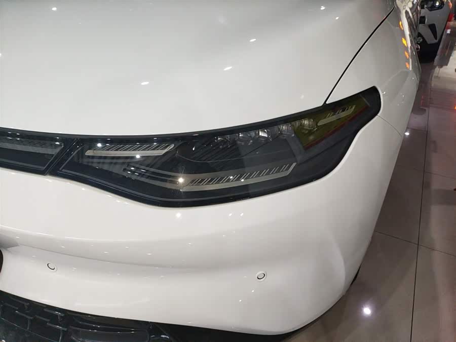 零跑汽车 零跑C01 2022 汽车图片 #25