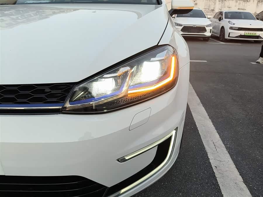 Volkswagen Golf Pure Electric 2020 #25 Volkswagen Golf Pure Electric 2020 image de voiture #25