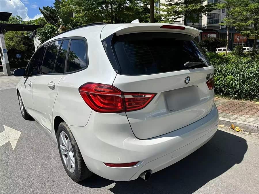 BMW 2 Series Gran Tourer 2015 car image #25