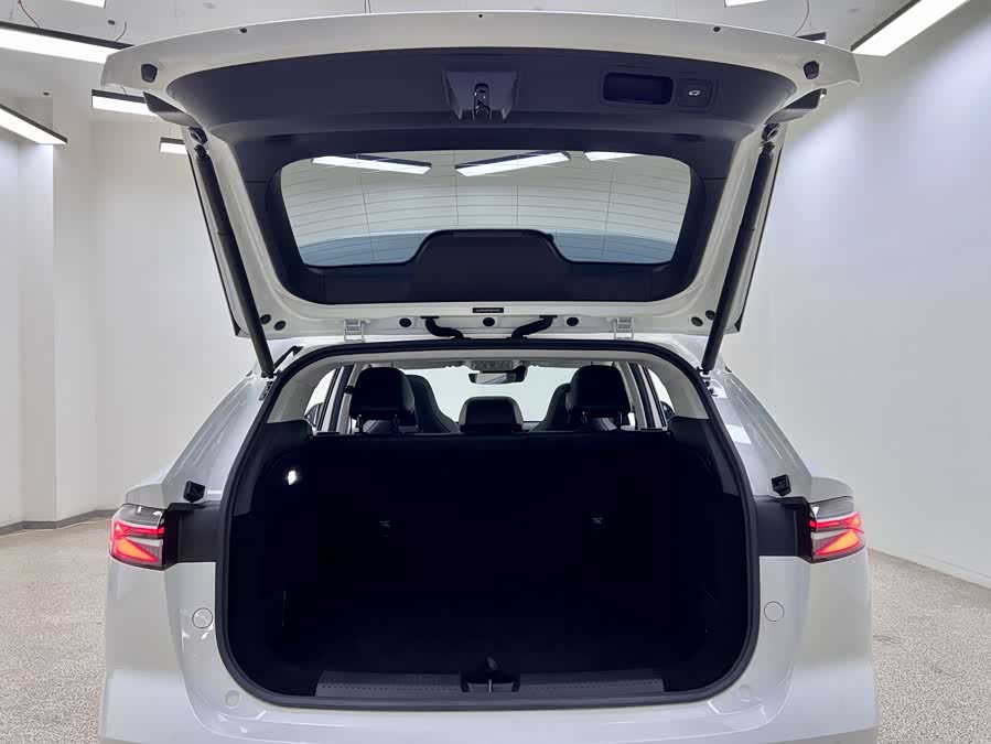 Roewe D5X DMH 2024 car image #25