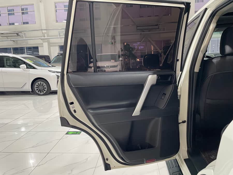 丰田 普拉多 2016 汽车图片 #25