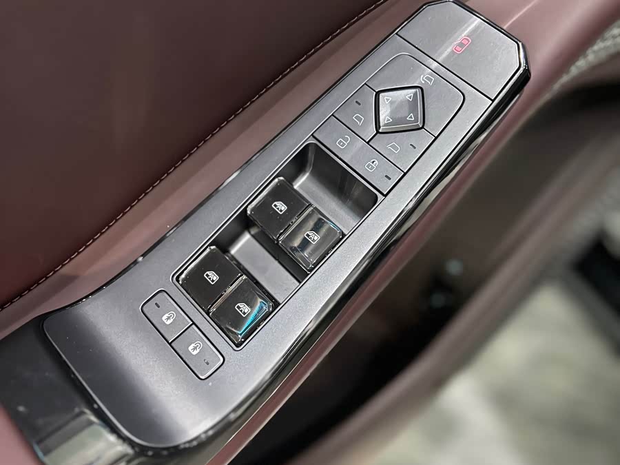 Denza Z9GT 2024 car image #25