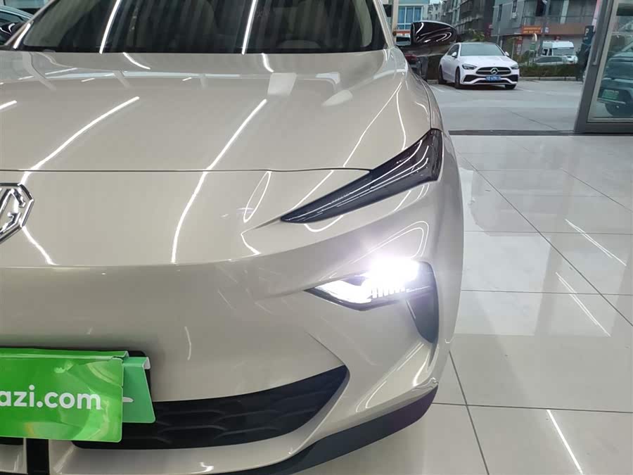 MG ES5 2024 car image #25