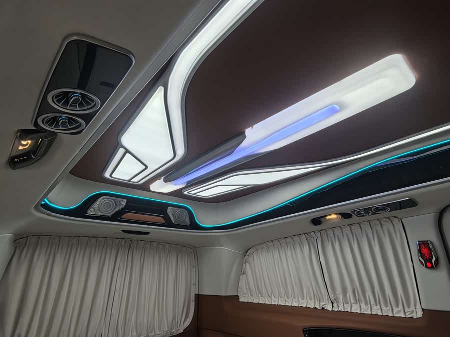 Mercedes-Benz V Class 2023 car image #25