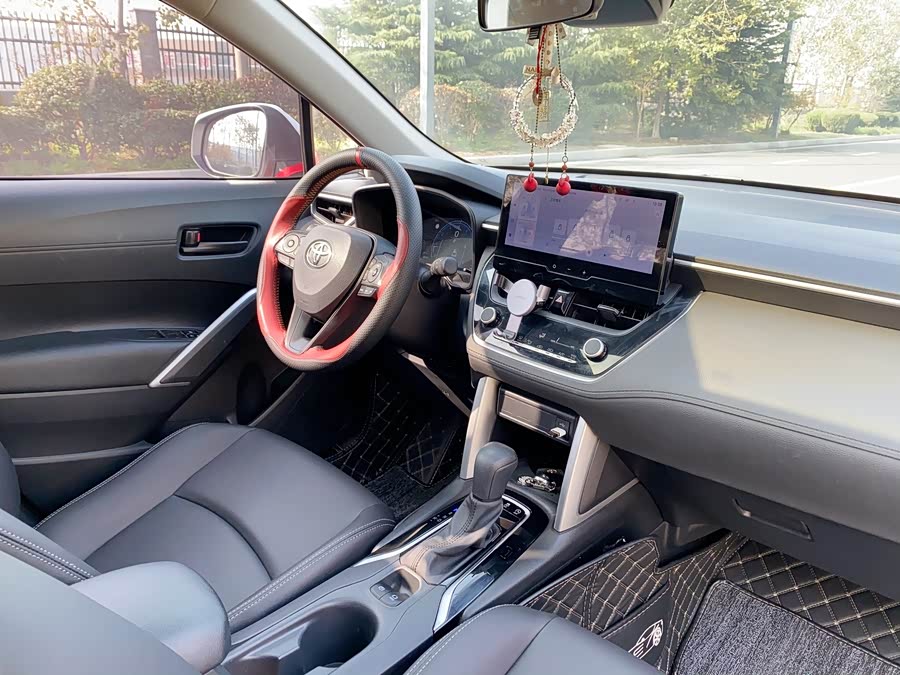 Toyota Corolla Cross 2023 immagine di auto #25