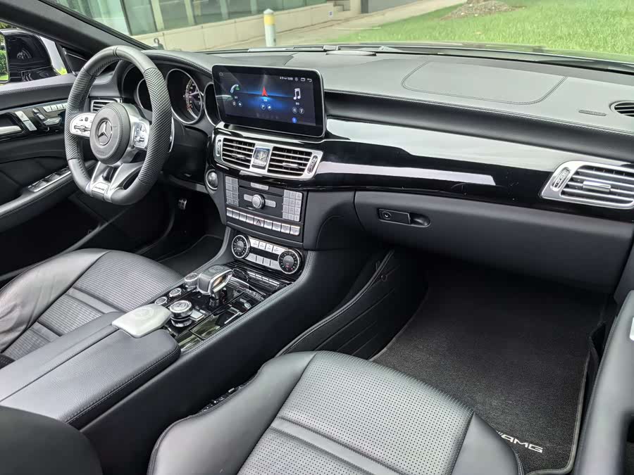 Mercedes-Benz CLS AMG 2017 car image #25