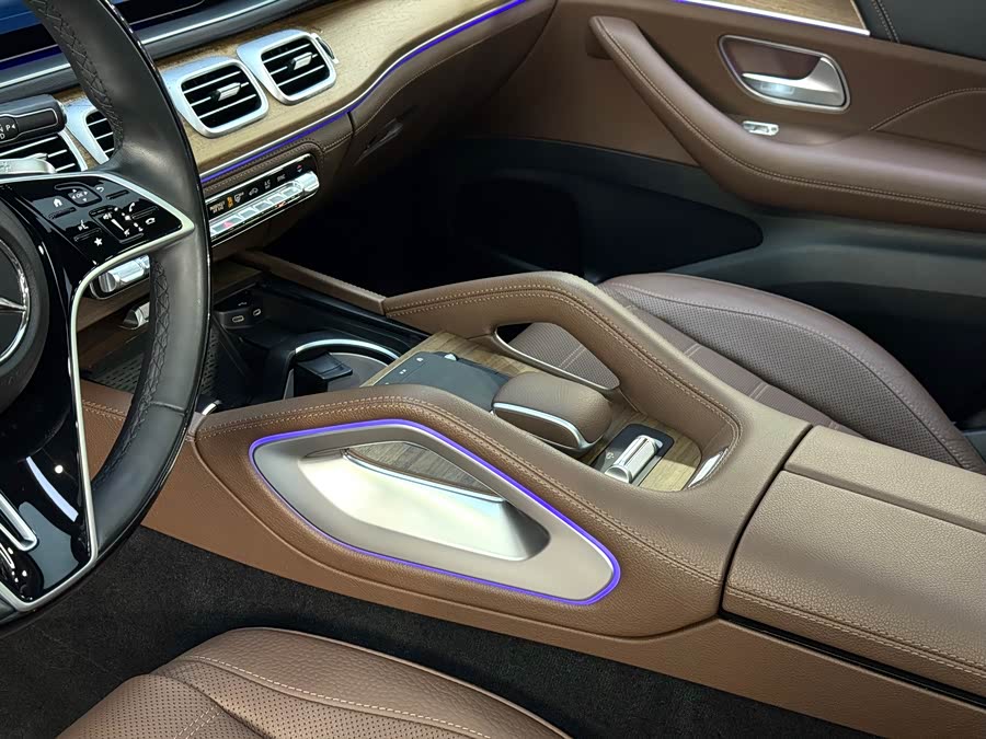 Mercedes-Benz GLS Class 2023 car image #25