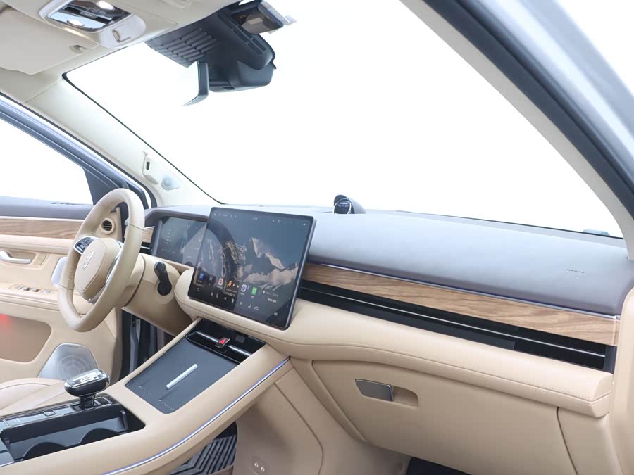 2024 car image #25