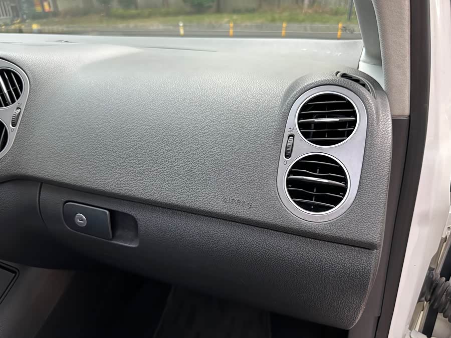 Volkswagen Golf (Imported) 2011 #25 Volkswagen Golf (Imported) 2011 image de voiture #25