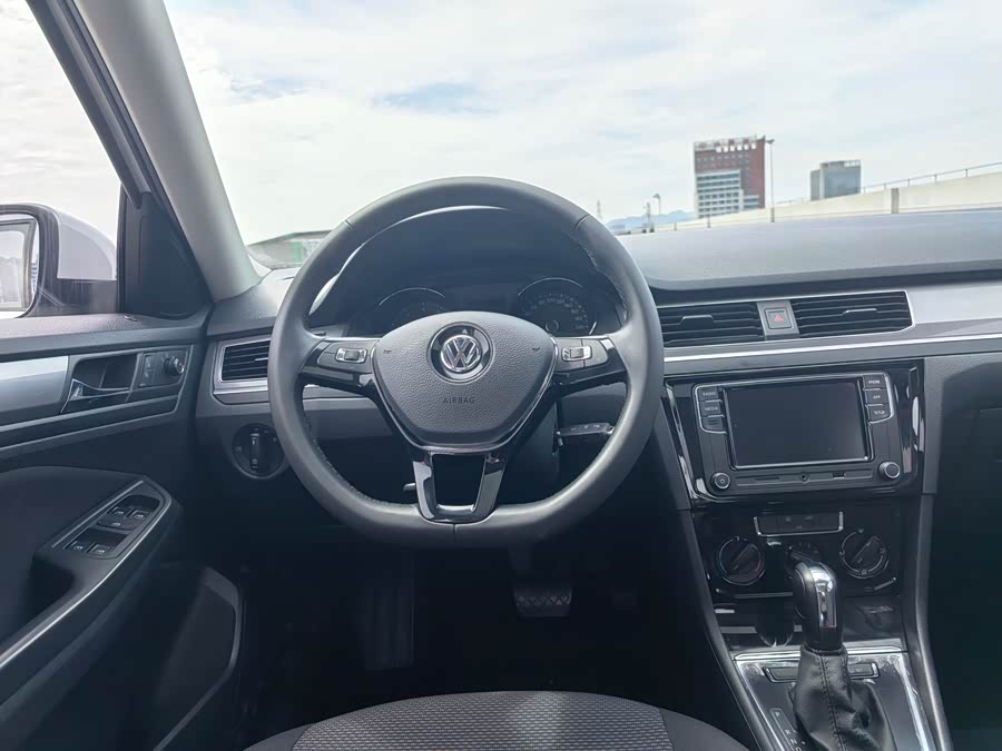 Volkswagen Bora 2020 car image #25