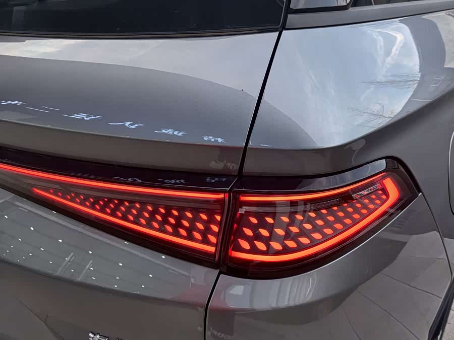 BYD Sea Lion 05 DM-i 2025 car image #25