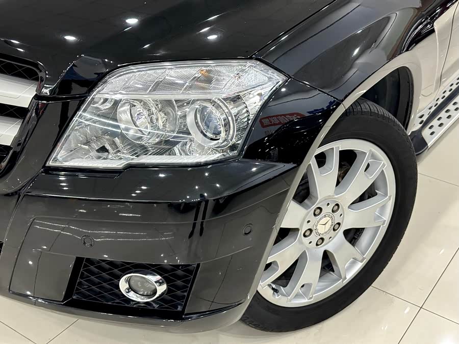 Mercedes-Benz GLK Class 2012 car image #25