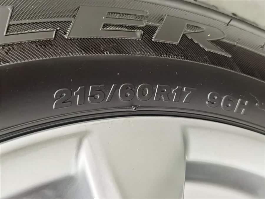 丰田 卡罗拉锐放 2025 汽车图片 #25