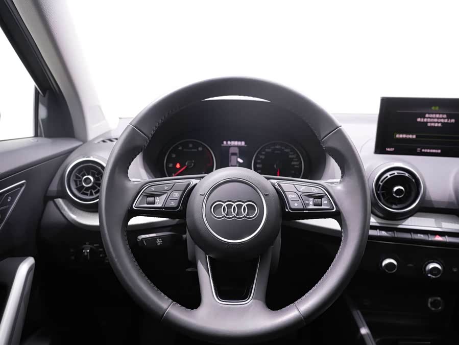 Audi Q2L 2020 immagine di auto #25